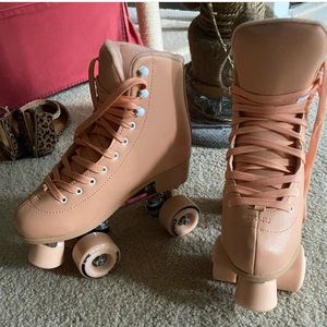 C7 quad Rollerskates - Peach color
